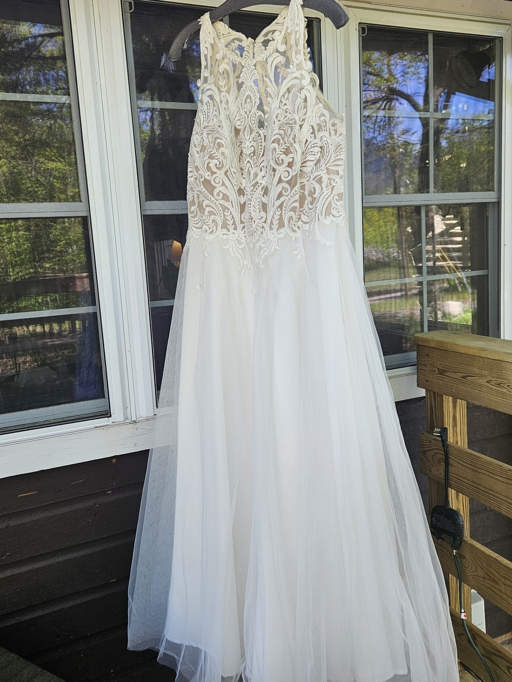 Elegant White Lace A-Line Wedding Dress with Sheer Bodice